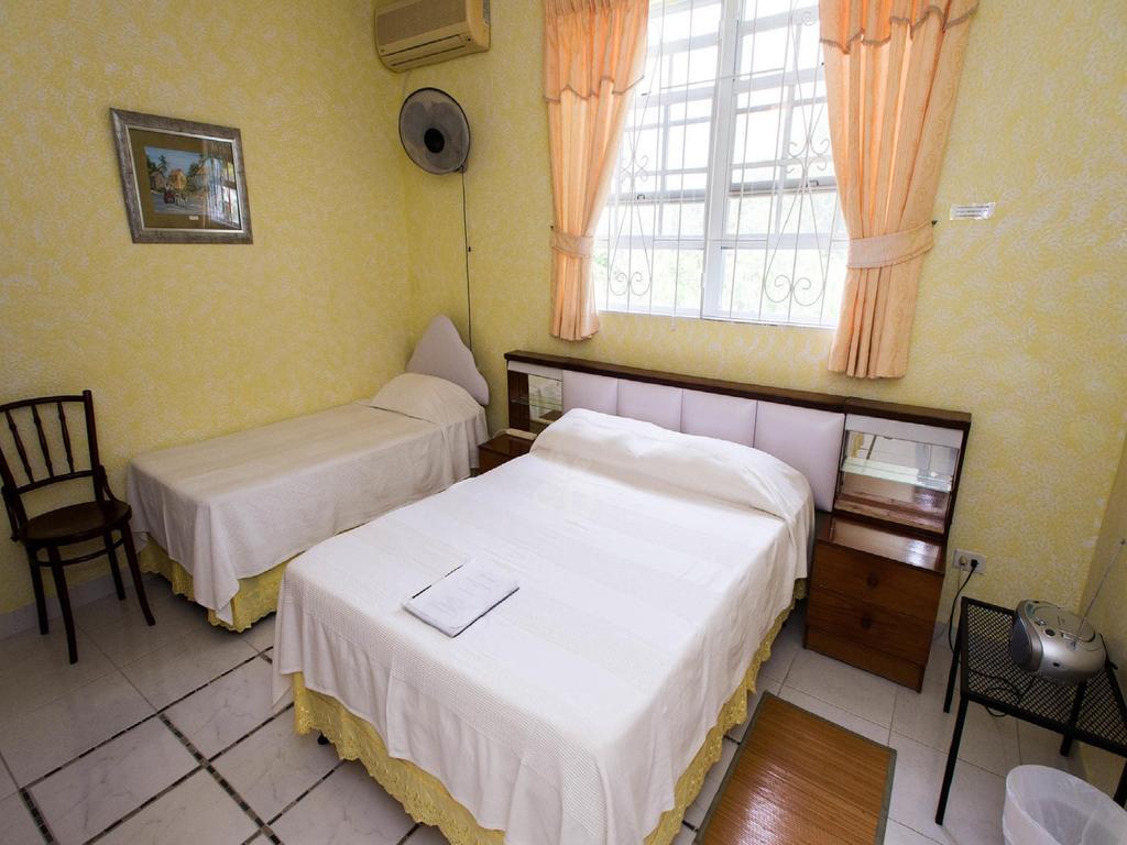 Palm Paradise Guest House And Apartments BARBADOS Ngoại thất bức ảnh